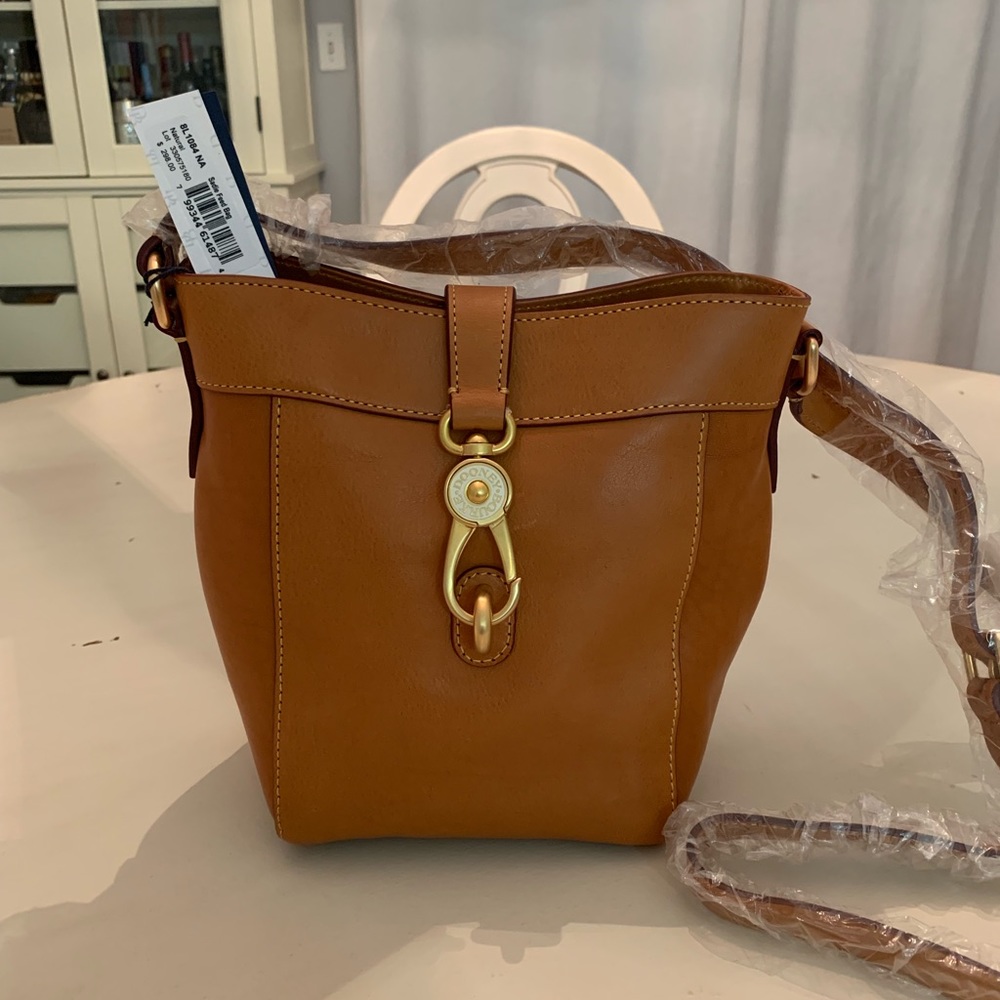 Dooney & Bourke bucket bag